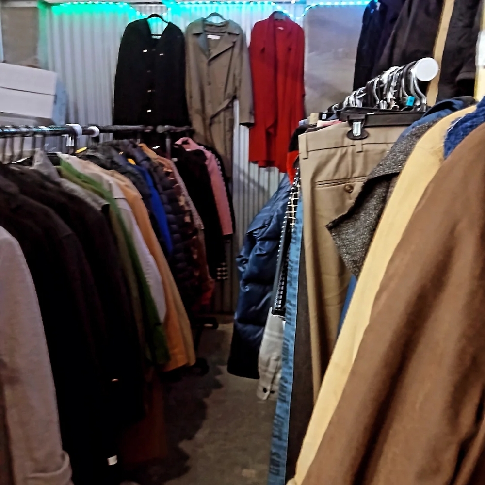 🛒SHOP OUR STORE 🛍 The Designer Clothing Exchange ♻️ Crazy Deals 🤪 - Picture 6 of 14